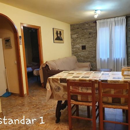 Apartaments Rurals XIX Queralbs Kamer foto