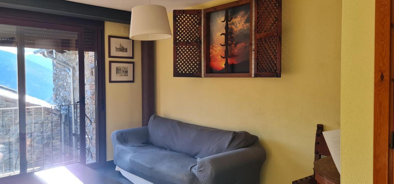 Apartaments Rurals XIX Queralbs Buitenkant foto